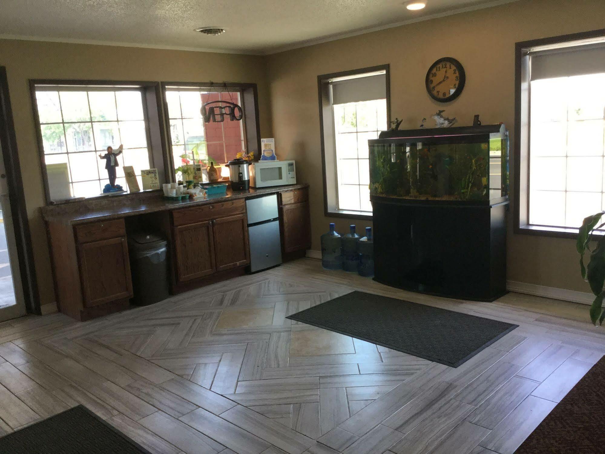 Rodeway Inn Hermiston - Umatilla Екстер'єр фото